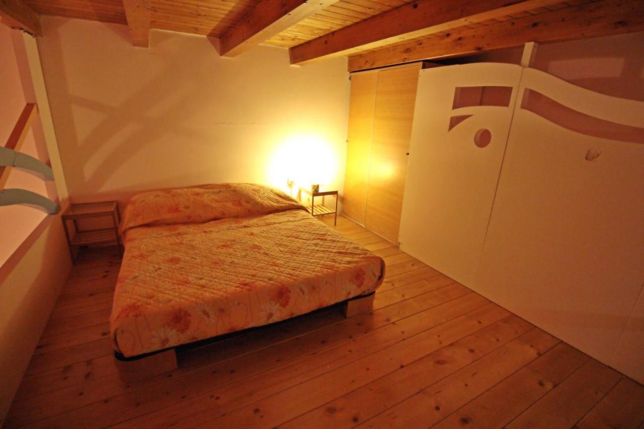 サレルノLoft Panoramico Al Centro Storicoアパートメント エクステリア 写真