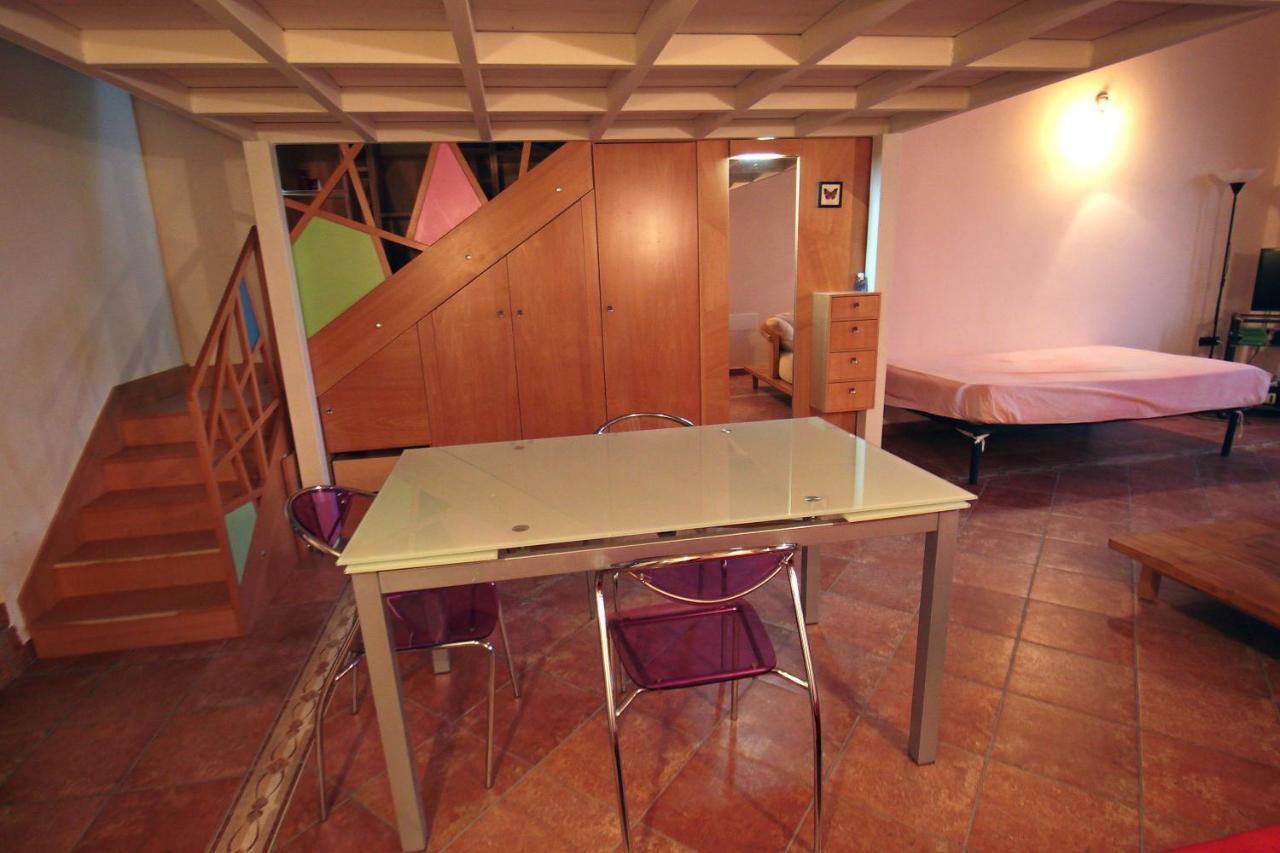 サレルノLoft Panoramico Al Centro Storicoアパートメント エクステリア 写真