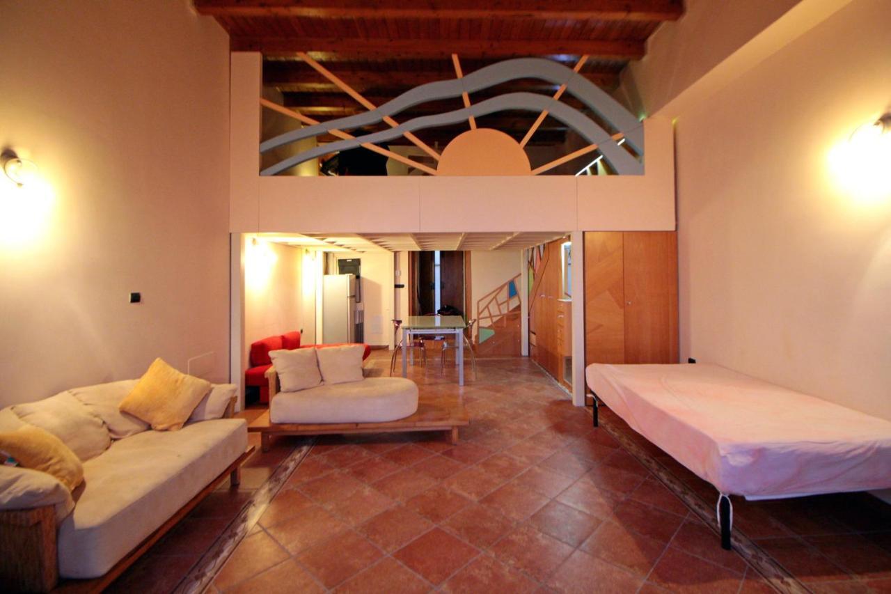サレルノLoft Panoramico Al Centro Storicoアパートメント エクステリア 写真