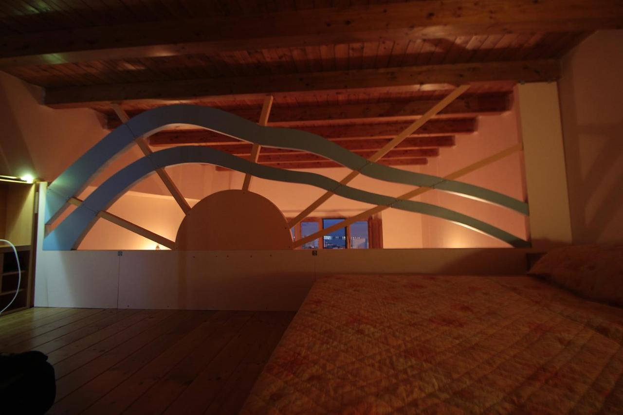サレルノLoft Panoramico Al Centro Storicoアパートメント エクステリア 写真